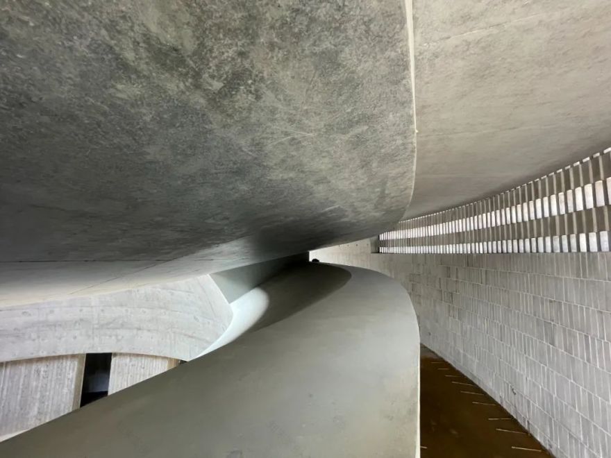 峨眉山麦芽威士忌酒厂丨中国乐山丨如恩设计研究室Neri&Hu-8