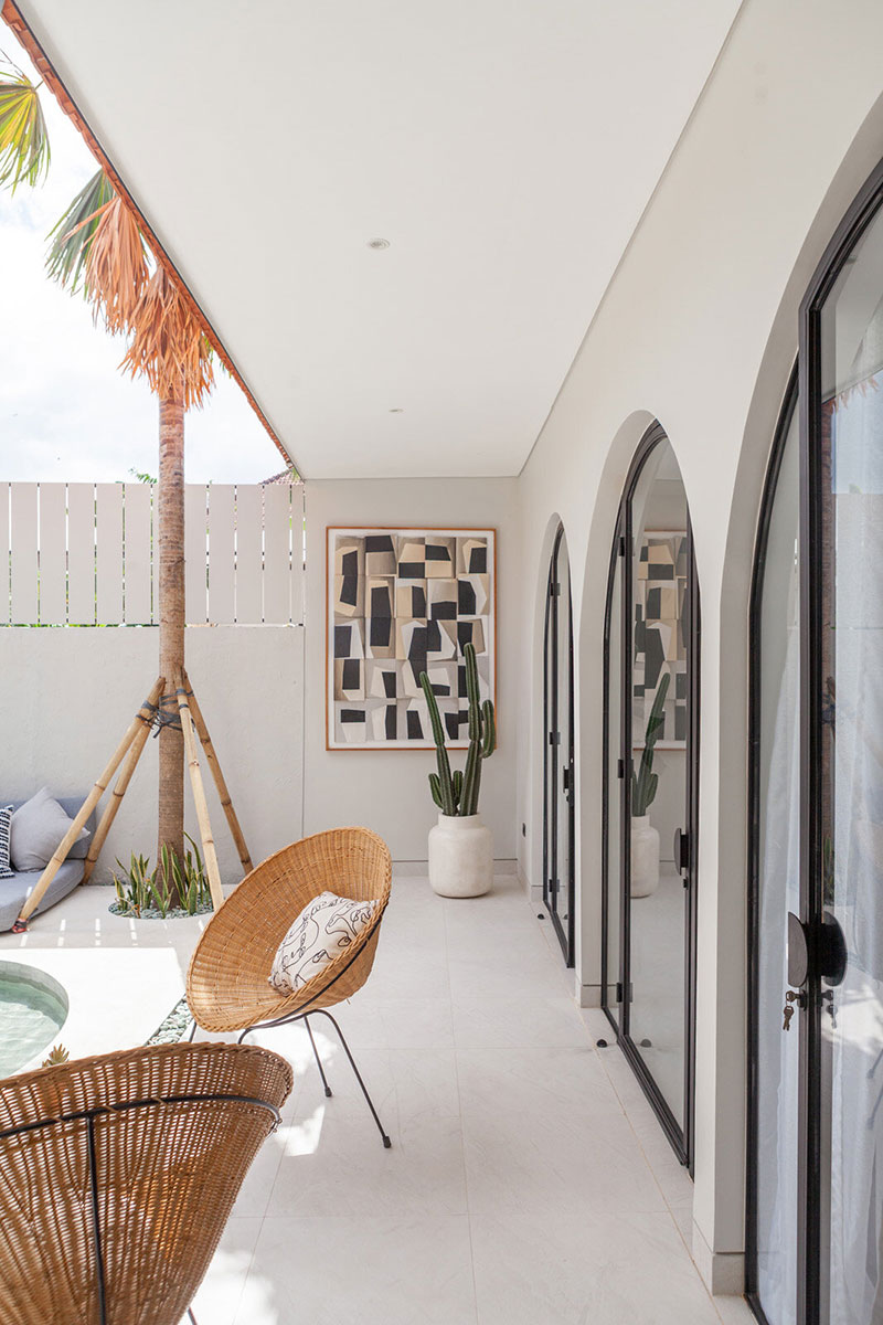 巴厘岛假日别墅 | 弧形与绿植的时尚设计-6