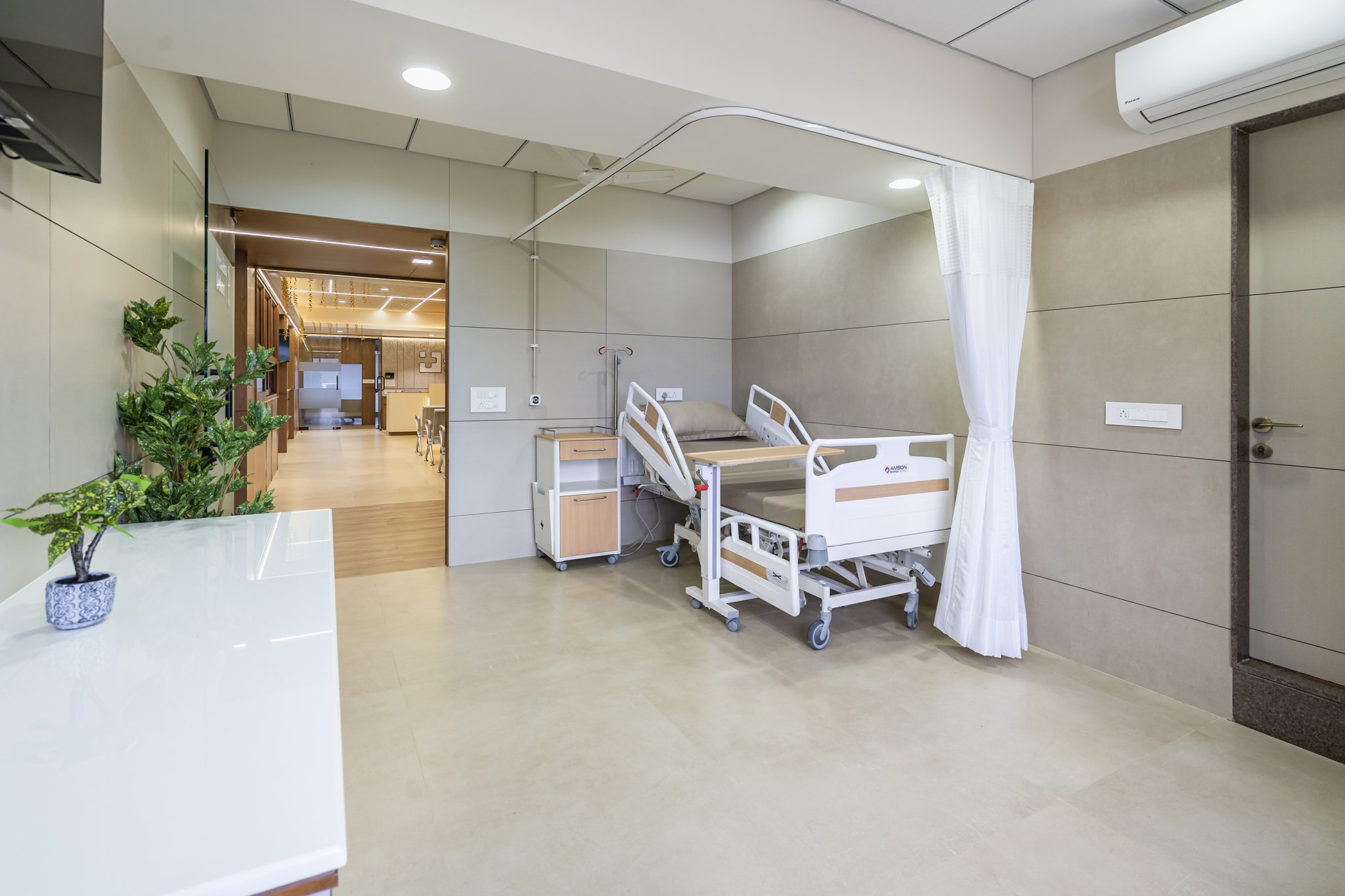 Modern Hospital Interior Design In Ahmedabad-9