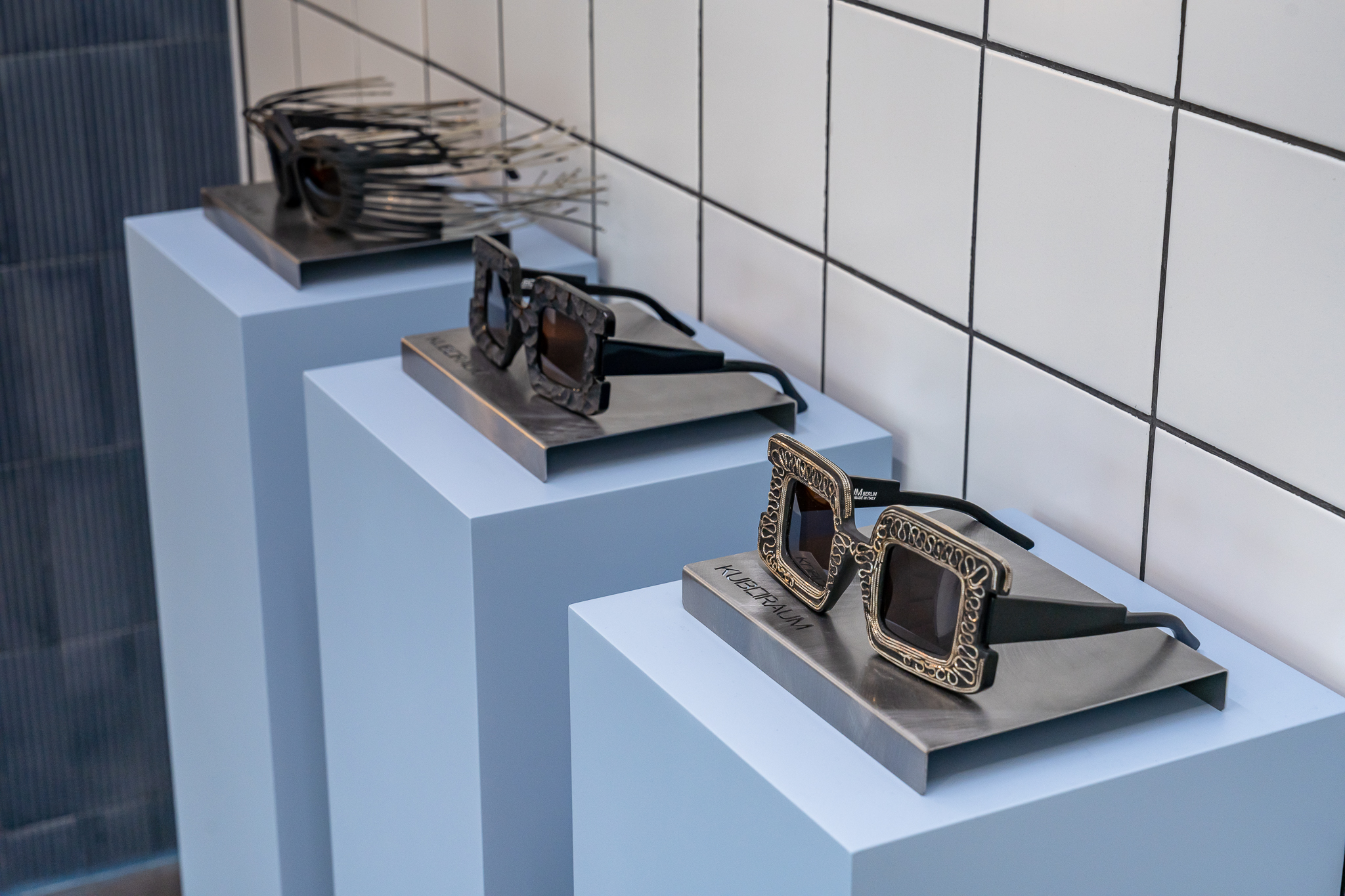 THE SUNGLASSCURATOR STORE 室内设计丨罗马尼亚布加勒斯特丨mihaelaabordeianu + Sobo Studio-27