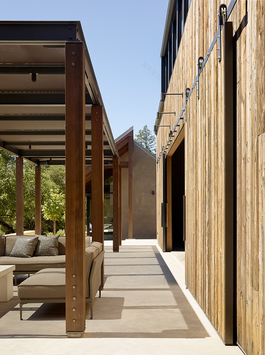 Sentinel Ridge Farmhouse Display Contemporary and Agrarian Aesthetics-20