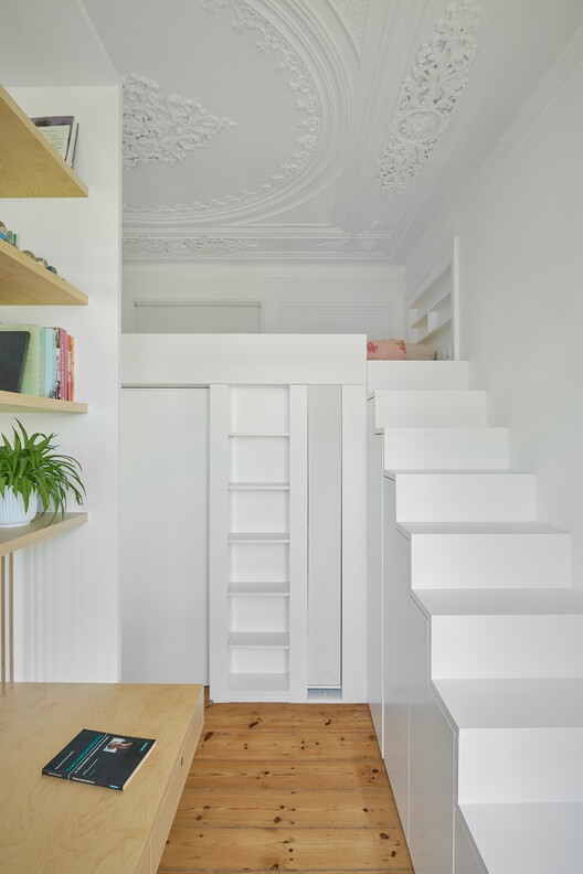 葡萄牙里斯本现代简约家庭公寓设计丨CFarquitetos-19