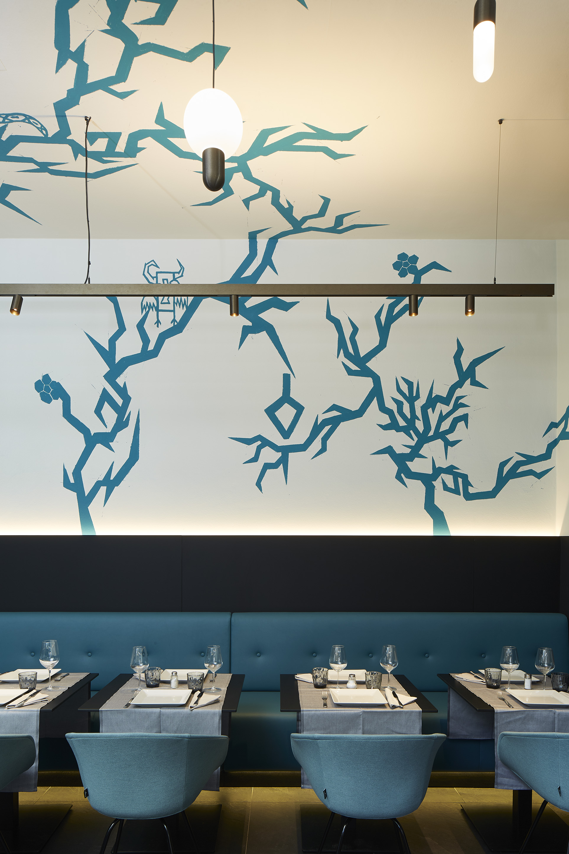 Dinky Ristorante, Milan | Architekturbeleuchtungsprojekte | Modular L.I. | Modular Lighting Instruments: Architektonische Beleuchtung-0