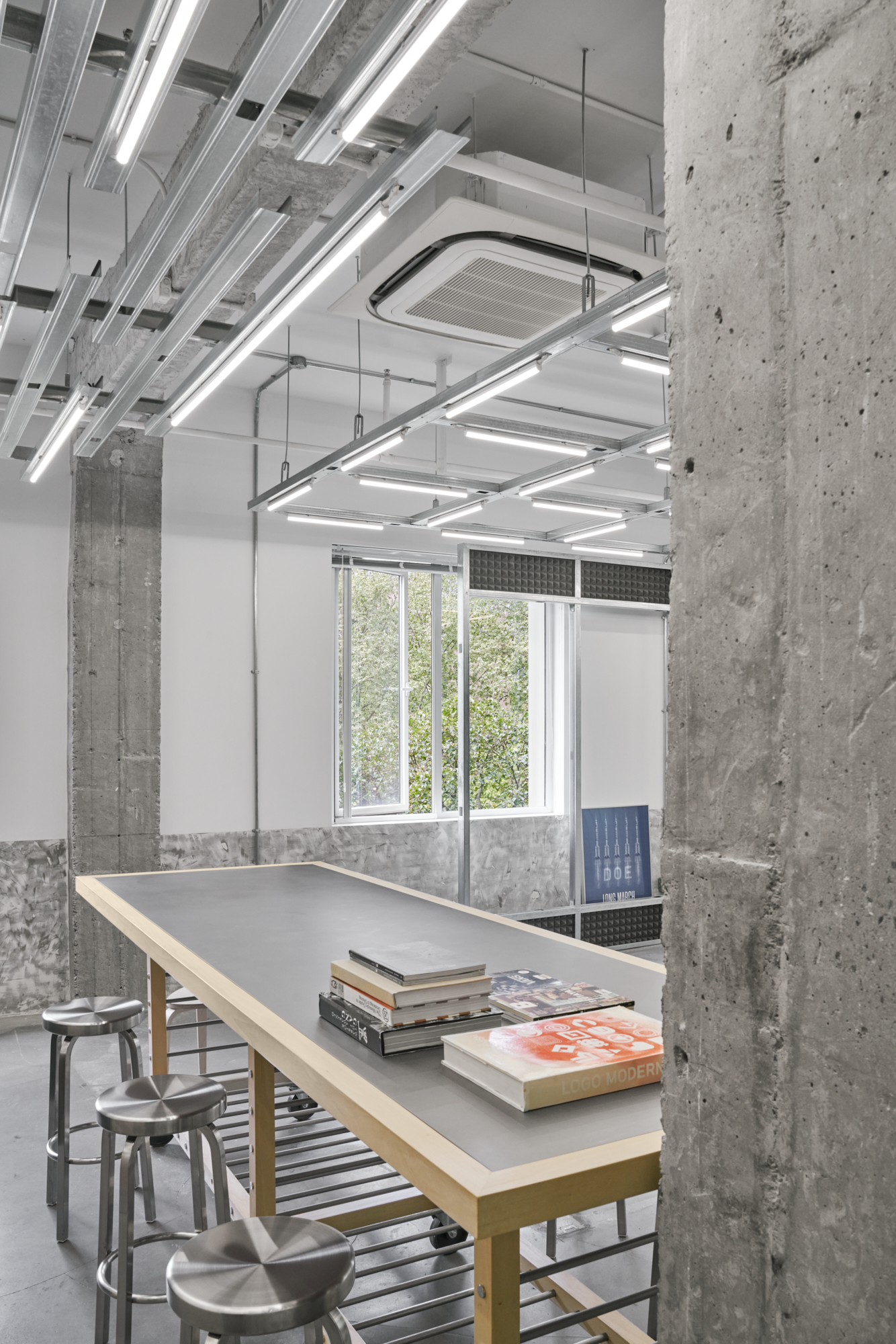 数字媒体集团办公室丨中国上海丨Pronounced Design-24