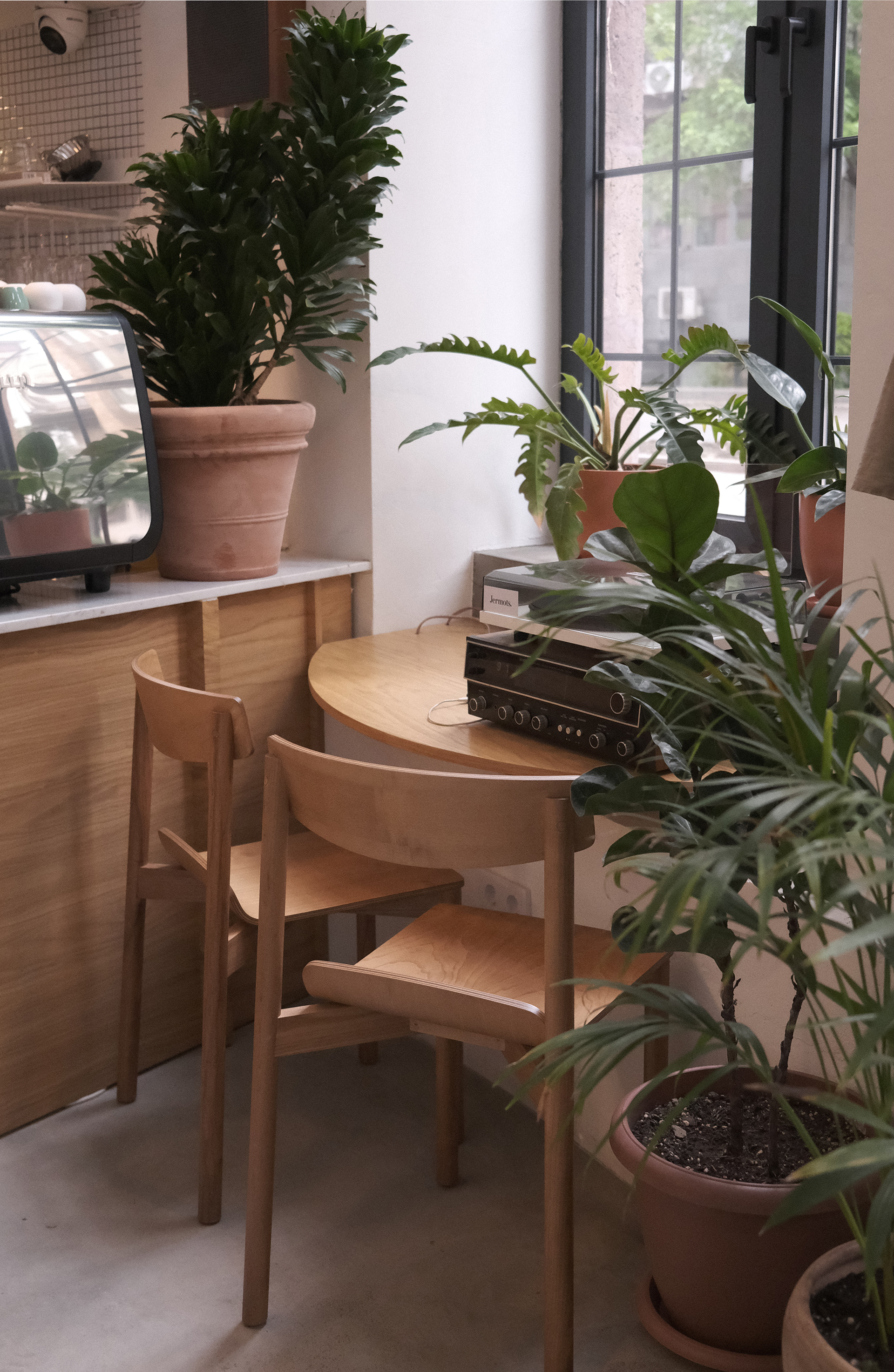 Jermots cafe-14