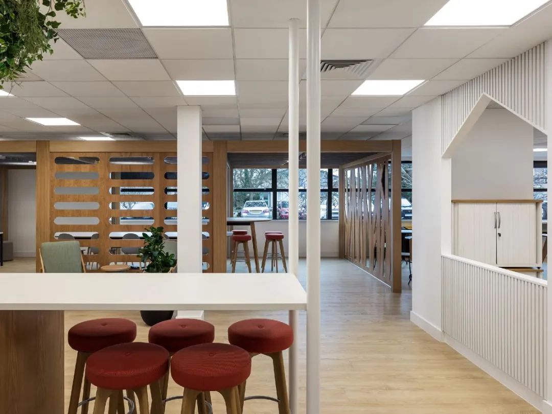 ASMPT SMT Solutions 英国韦茅斯新办公室设计丨Oktra-36