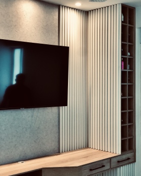 Palma nova / TV wall