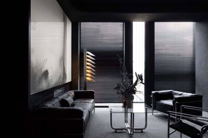 3所“暗黑系”设计师办公室丨中国北京丨广州黑白木设计,北京囙设计,杭州戈多设计-79