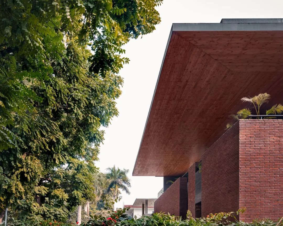 窄砖房丨印度特里凡得琅丨Srijit Srinivas ARCHITECTS-52