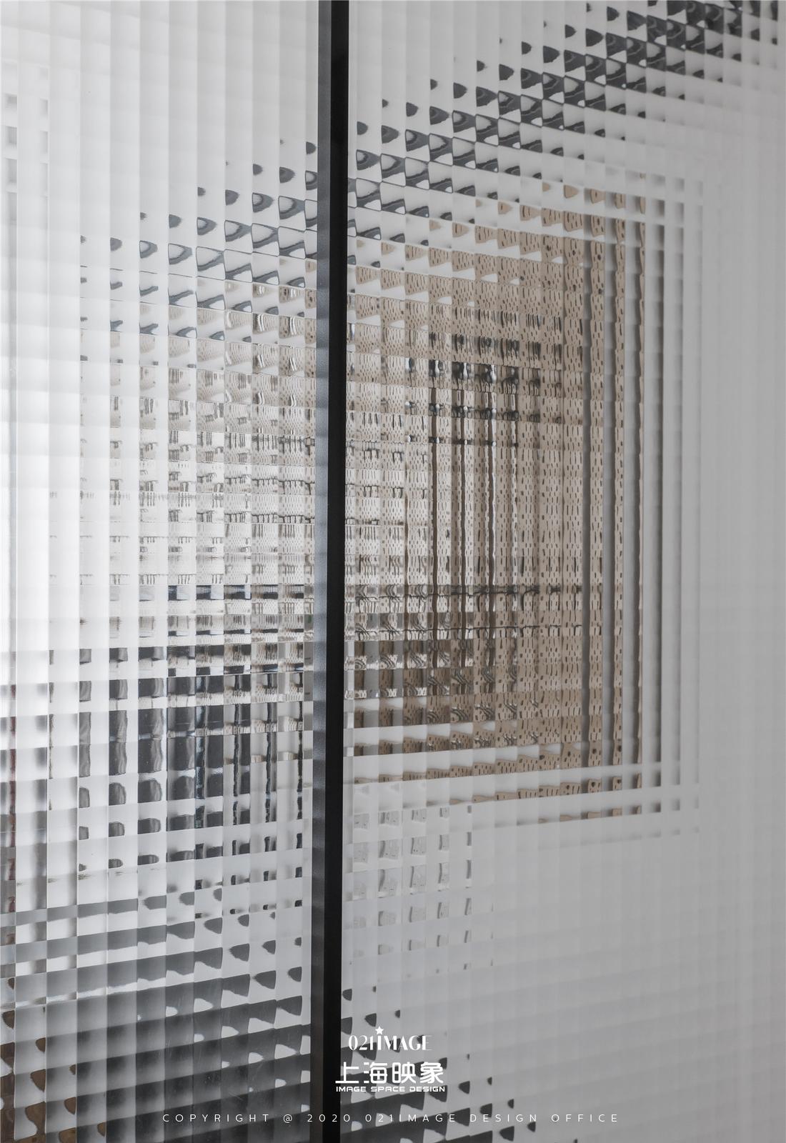 上海平层住宅设计,智能家居与空间利用的完美结合-4