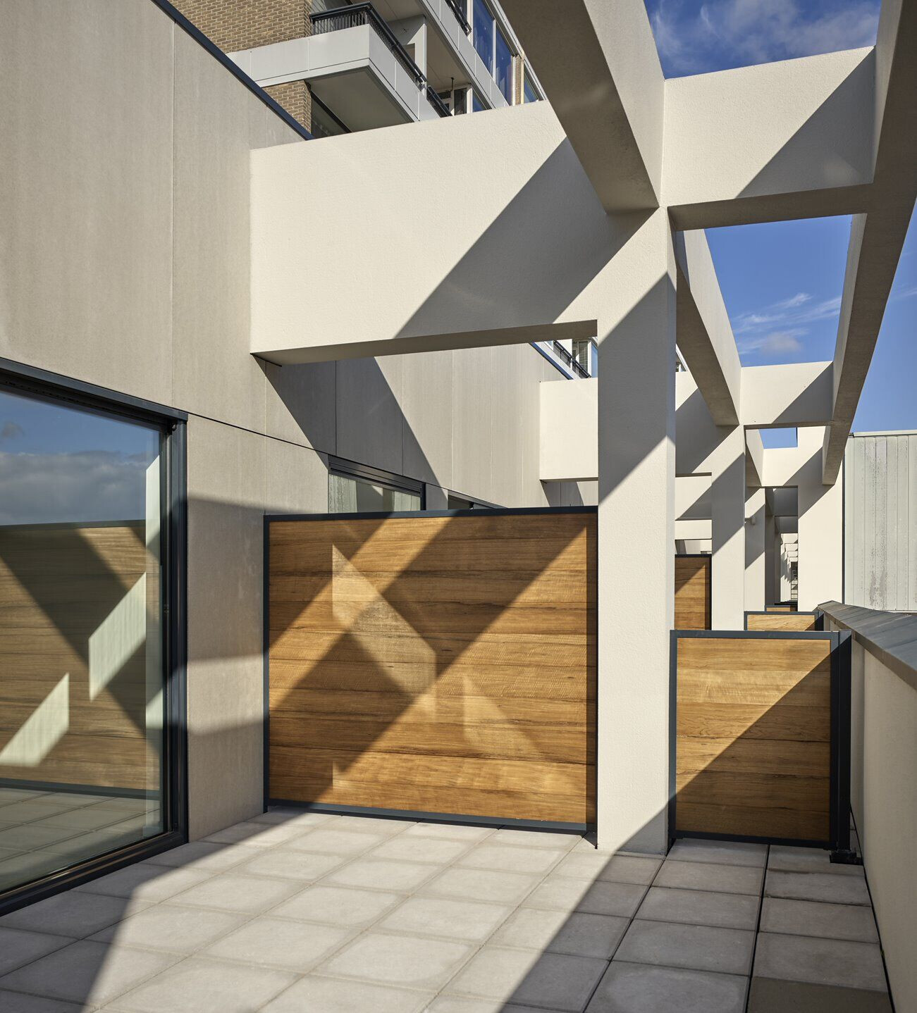 荷兰 Rotterdam 市中心的购物中心转型公寓-21