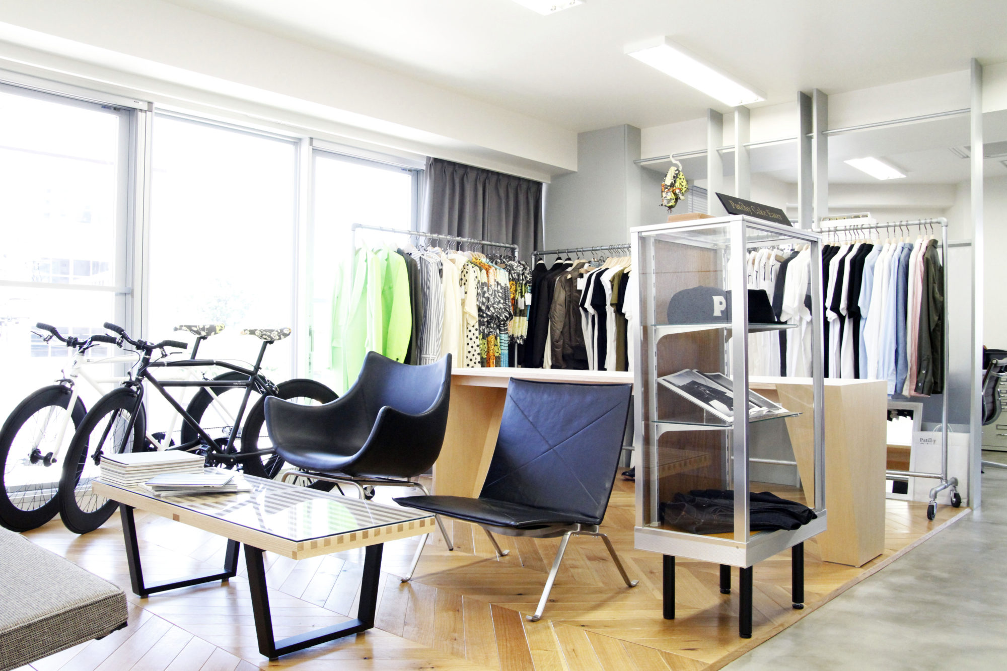 办公室 P · 清除通用数据中心（注：UDC根据常见理解为通用数据中心，但P含义不太明确，需结合具体语境判断其确切意思） 丨日本东京-8