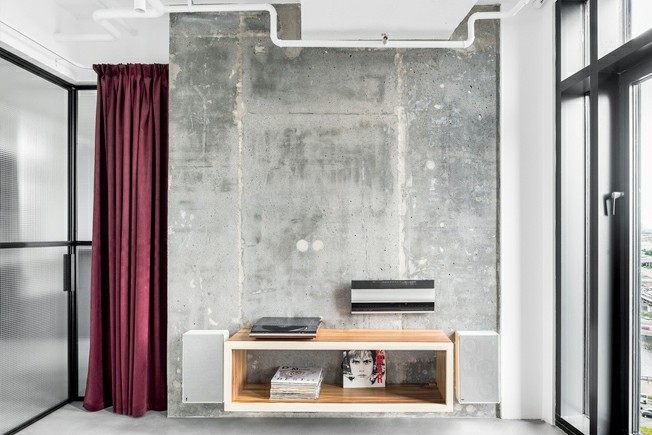 莫斯科不寻常的开放式“管道”住宅 ： Buro5-10