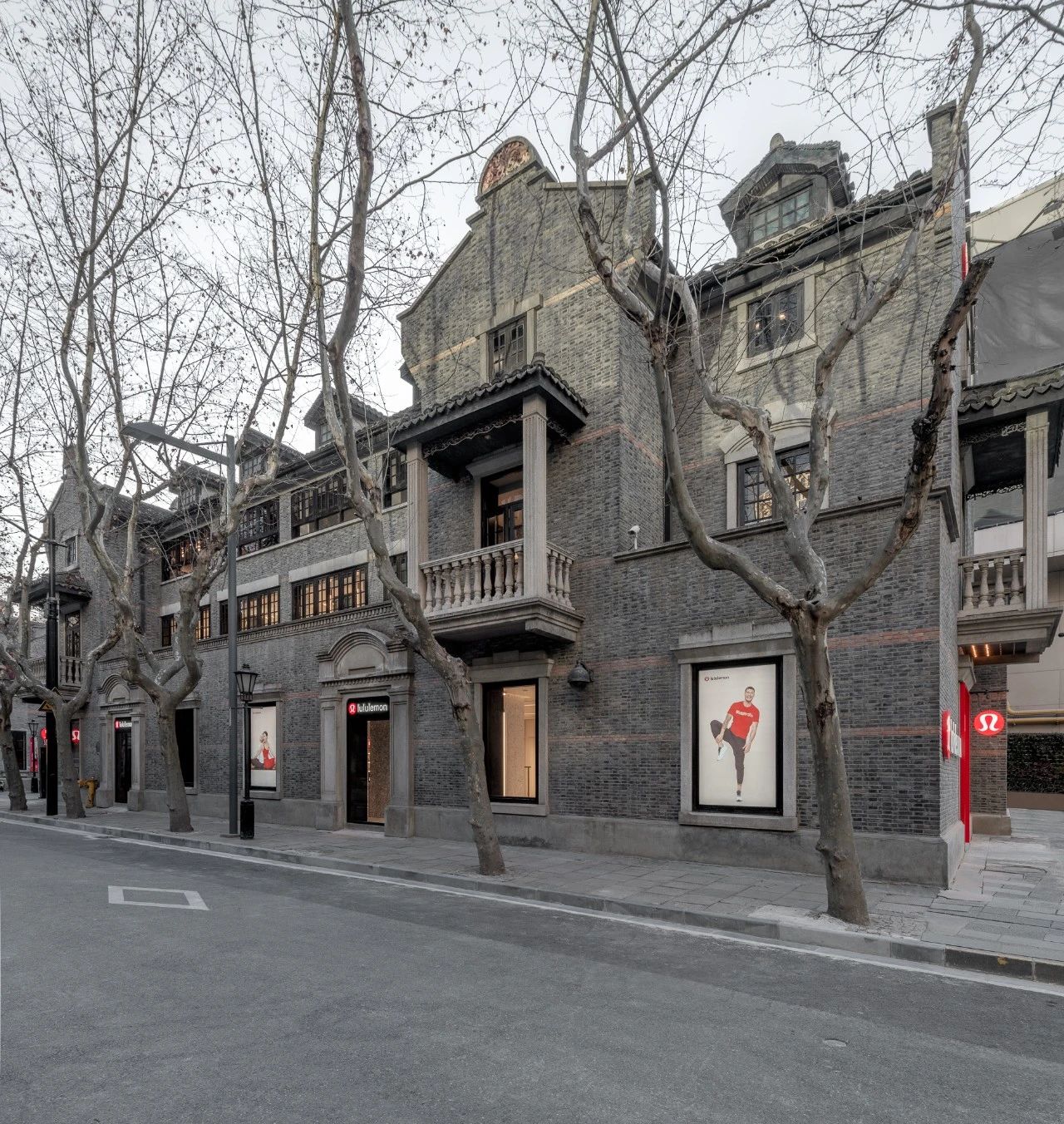 lululemon 上海新天地旗舰店丨中国上海-8