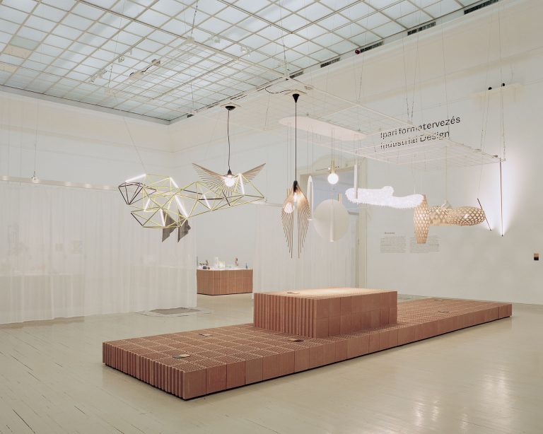 共享空间·七号展厅丨HungaryBudapest丨Hetedik Műterem Kft.等多个团队-34