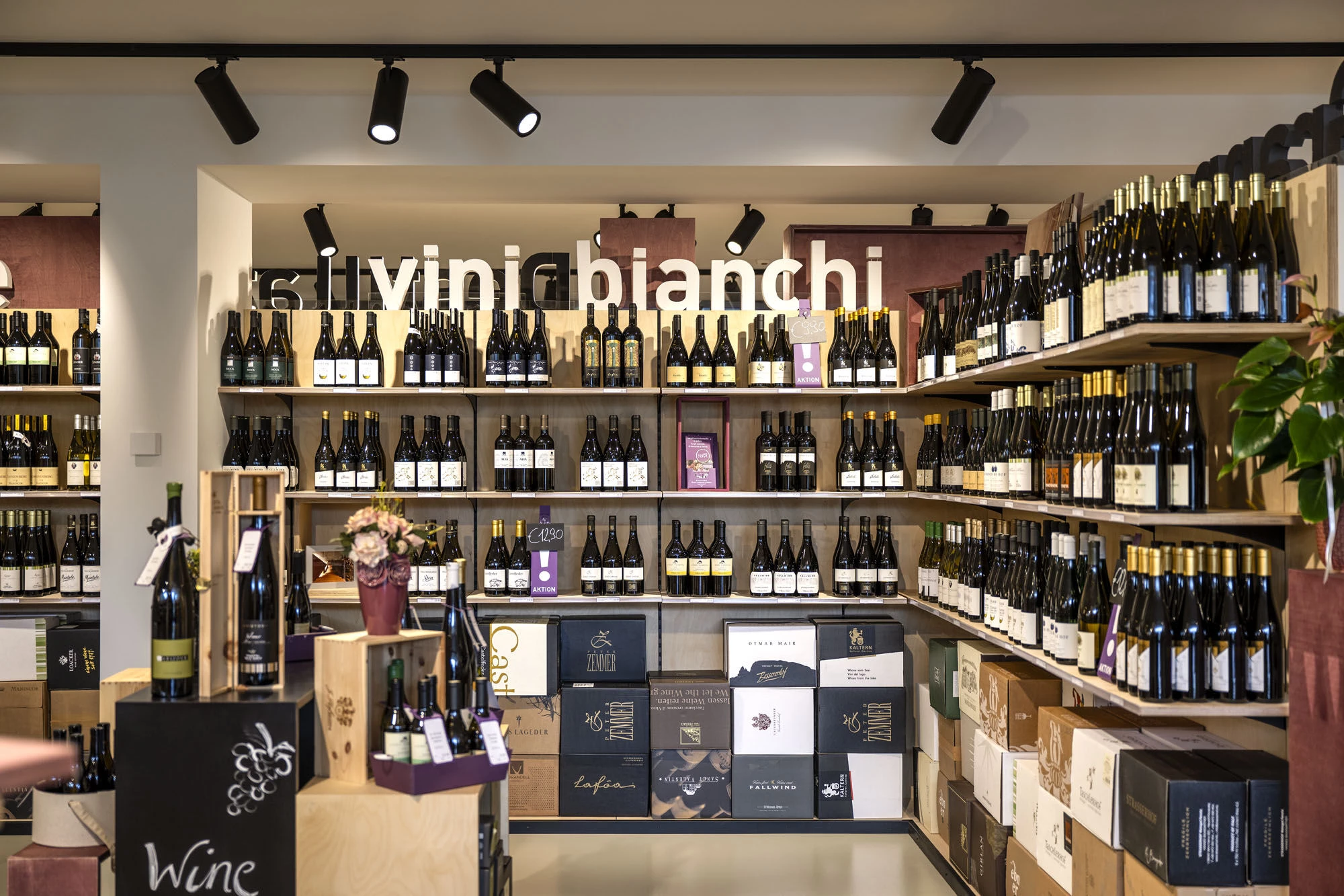 饮料市场竖琴丨monovolume architecture + design-7