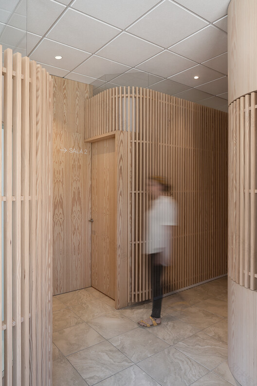 西内利亚物理治疗中心丨西班牙丨Erbalunga estudio-14