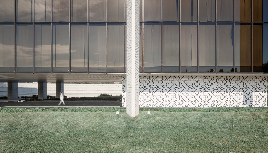 尼迈耶的蒙达多利集团总部丨意大利-6