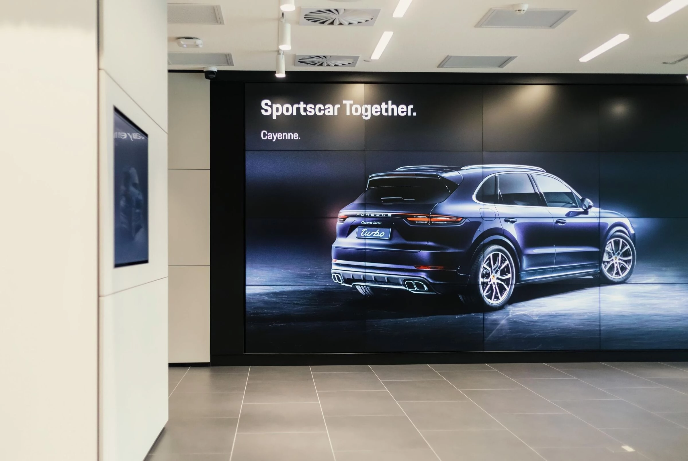 汽车中心和展厅丨United StatesGeorgia丨Gravita Construction-30