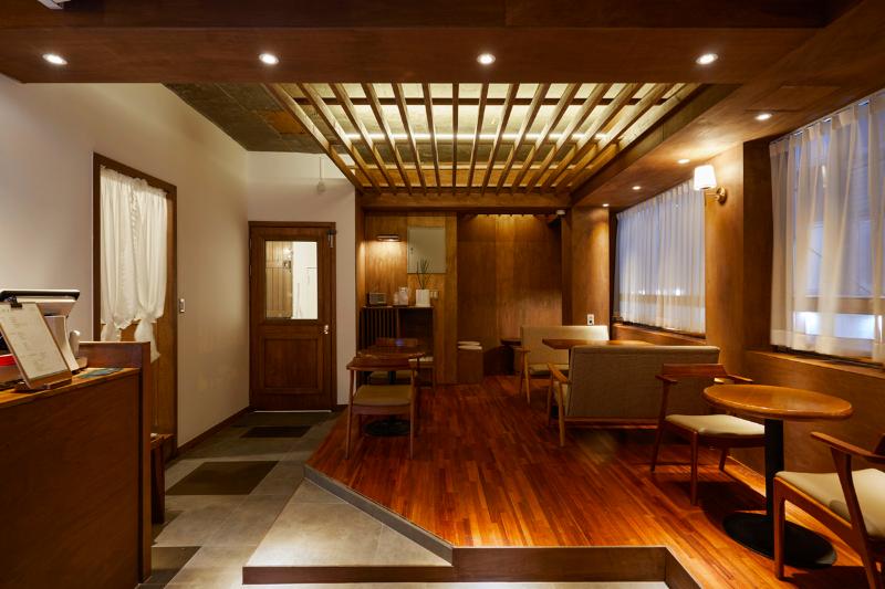 复古风情 14 坪小咖啡馆，打造温馨空间-3