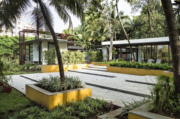 The Portal House Reasoning Instincts Architecture Studio-44