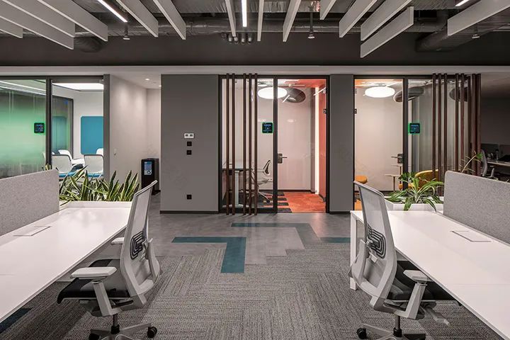 SAP 土耳其总部办公设计 | 优雅高级灰调、工作生活相融合-27
