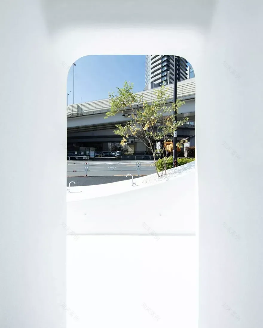 东京公厕(由苏藤本设计部分)丨日本东京丨日本建筑师苏藤本-13