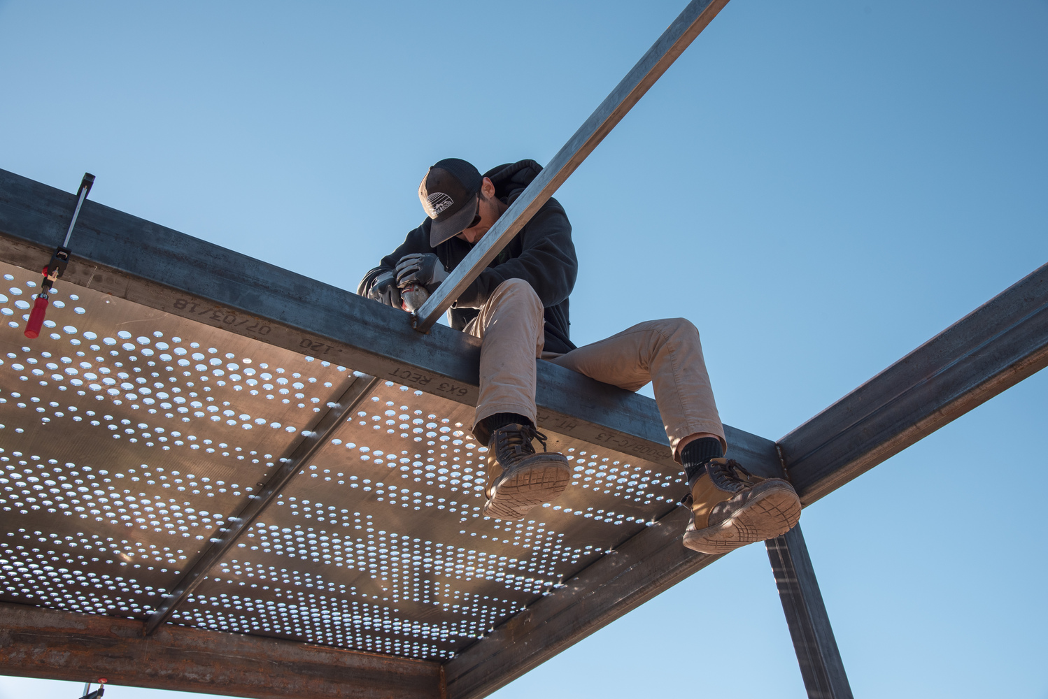 悬浮沙漠的灵动居所·泰勒·博德的“The Loft”丨美国丨Taylor Bode-35