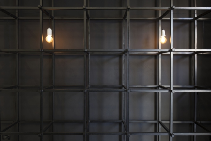 黑白极简双色纹身店-24