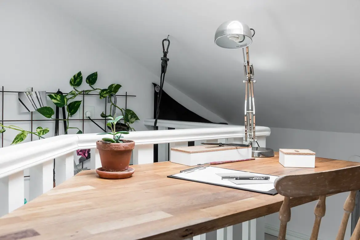 瑞典巧妙阁楼卧室设计-14