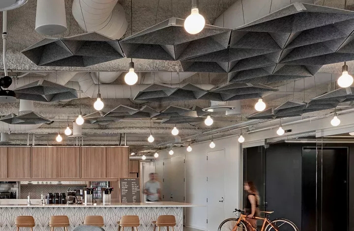 芝加哥 Akuna 总部 | 流水概念的休闲金融空间-18