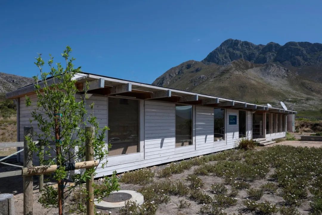 南非 Kogelberg 小屋 | 融入自然景观的迭代设计-24