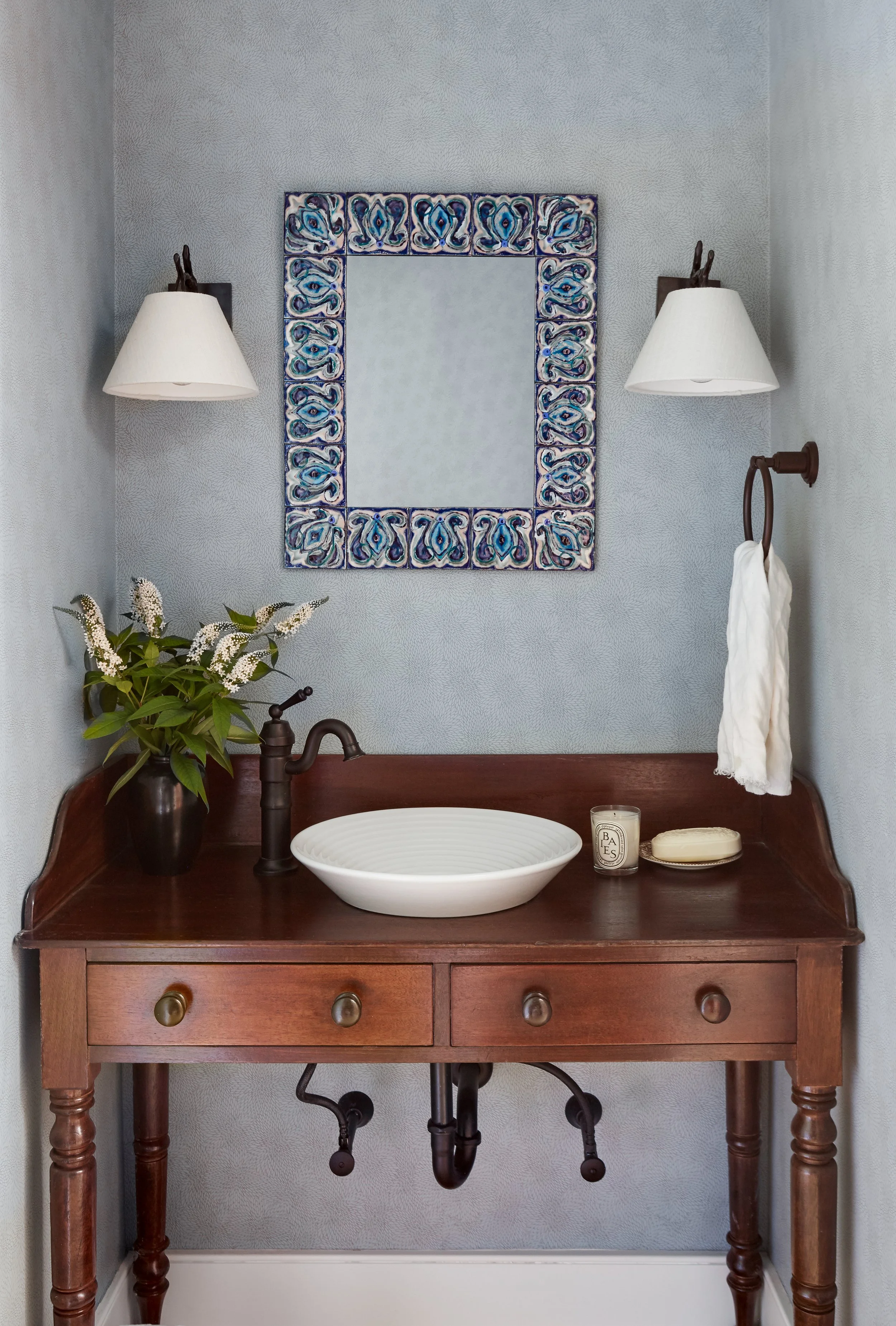 韦斯特波特殖民地风格建筑（注：Colonial常见可表示殖民地风格的（建筑） ，这里结合Westport推测是指具有殖民地风格的建筑等，若有更具体语境可调整） 丨美国韦斯特波特丨Kathleen Walsh Interiors-46