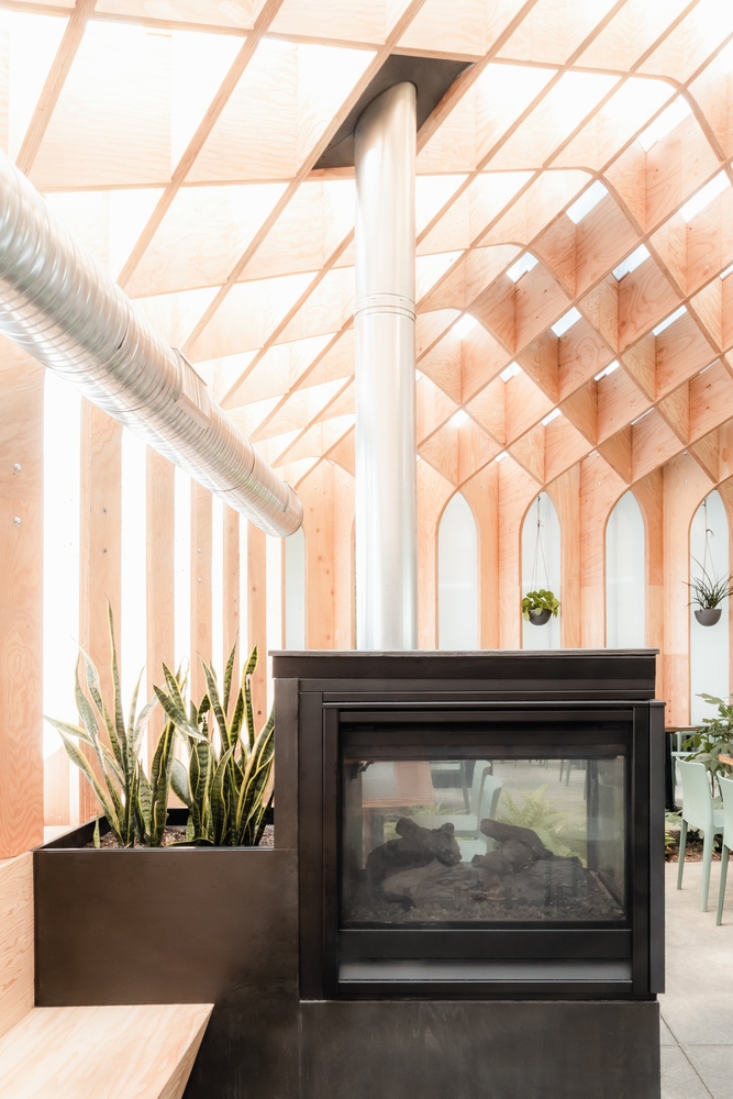 加拿大卡尔加里中央纪念公园木质曲线餐厅设计丨Studio North-33