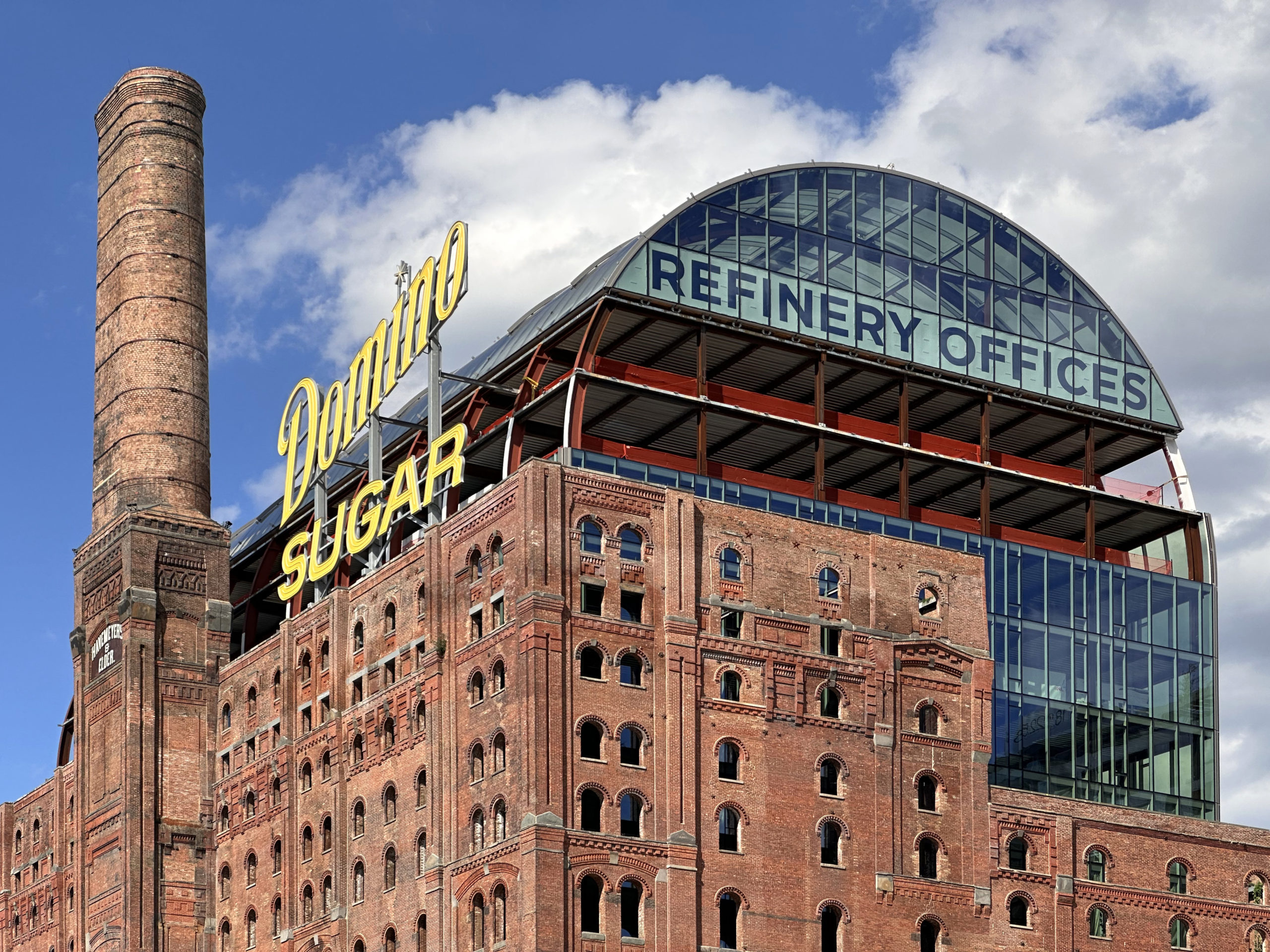 Glass Exterior Facade Progresses Atop The Refinery At 292 Kent Avenue in Williamsburg, Brooklyn - New York YIMBY-12