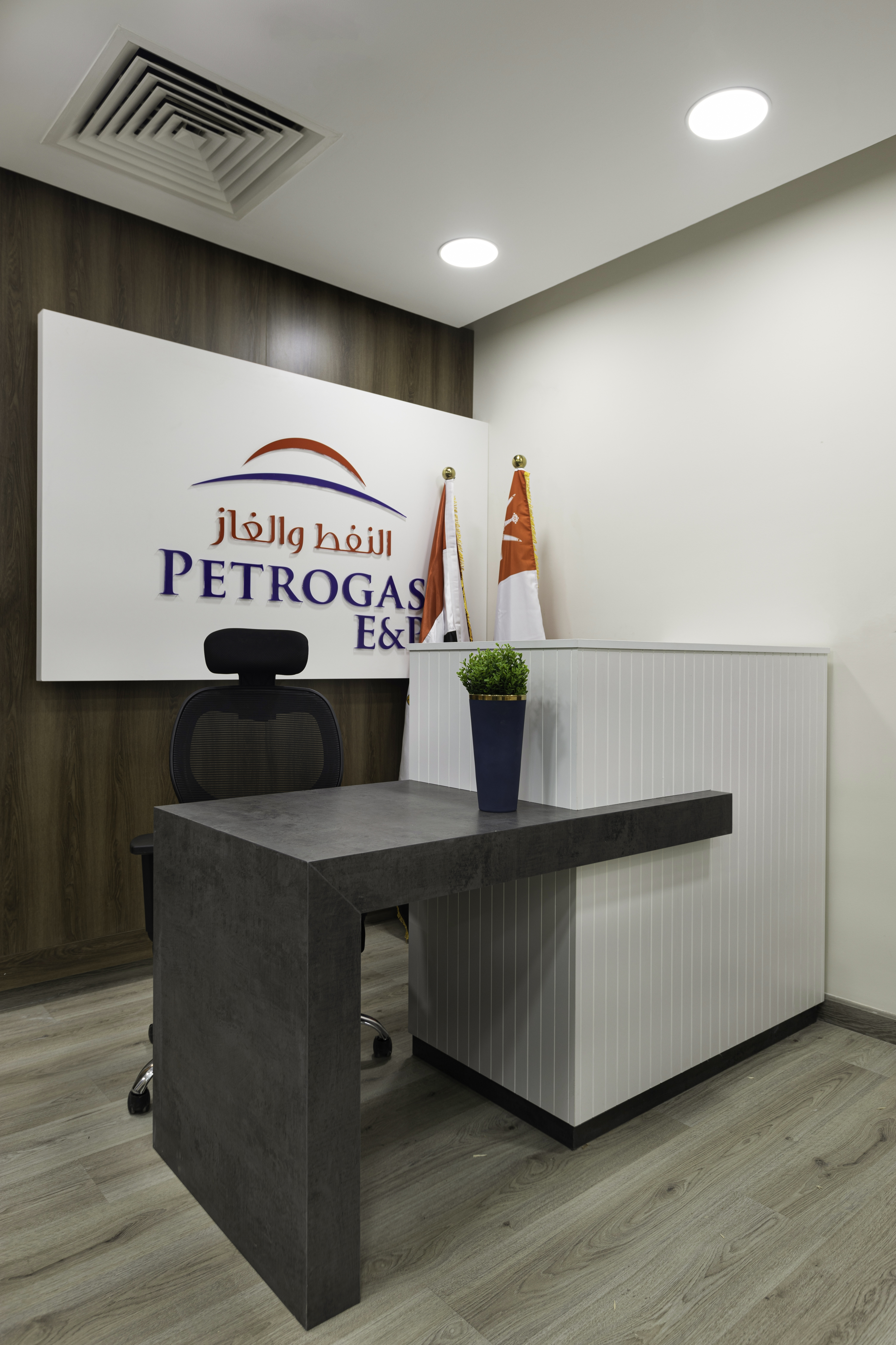 petrogas - Office Furniture-0