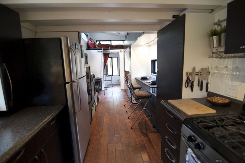 迷人的小拖挂房屋丨安德鲁和加布里埃拉·莫里森-28