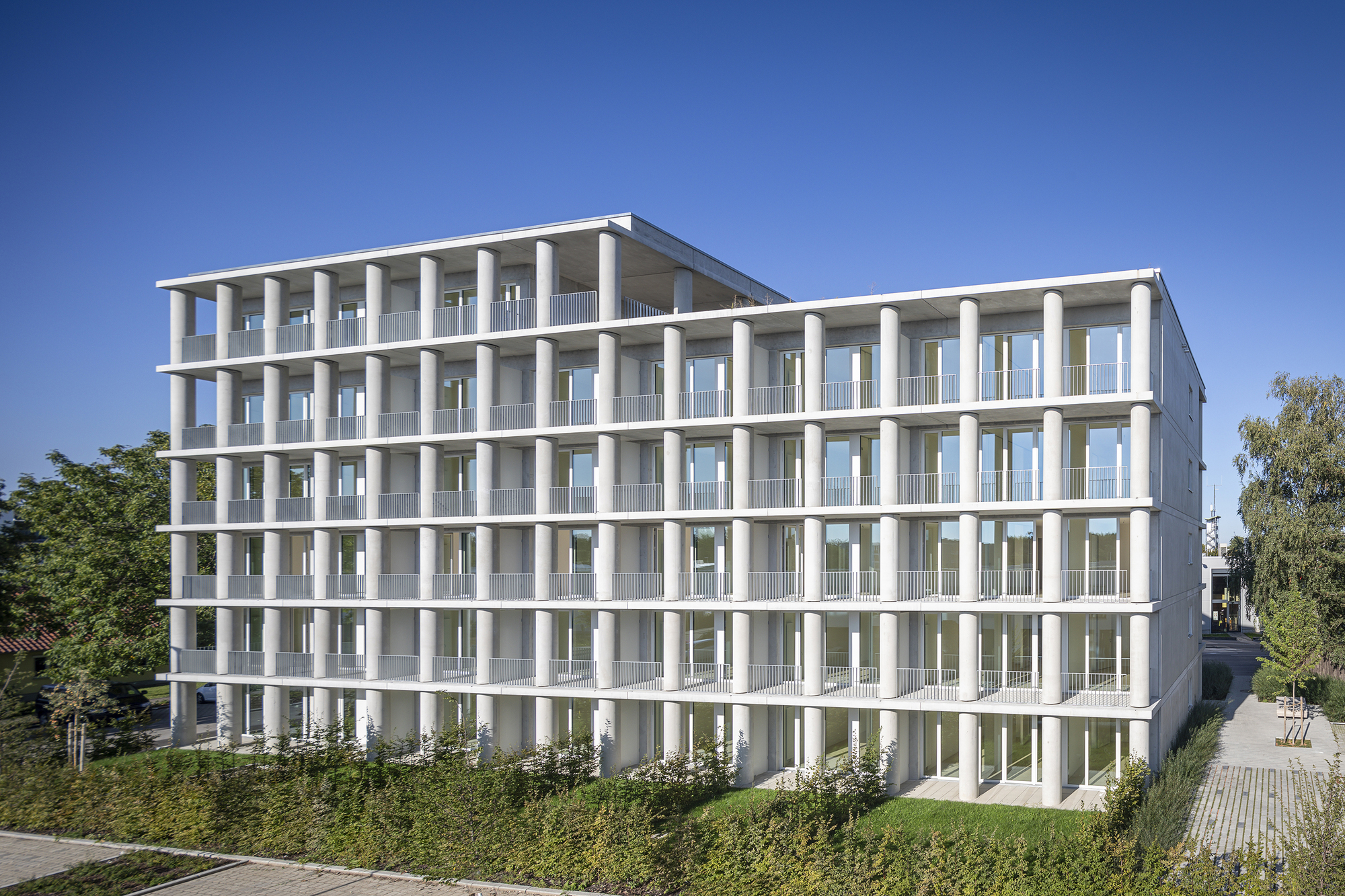 新乌尔姆混凝土房屋公寓丨德国-15