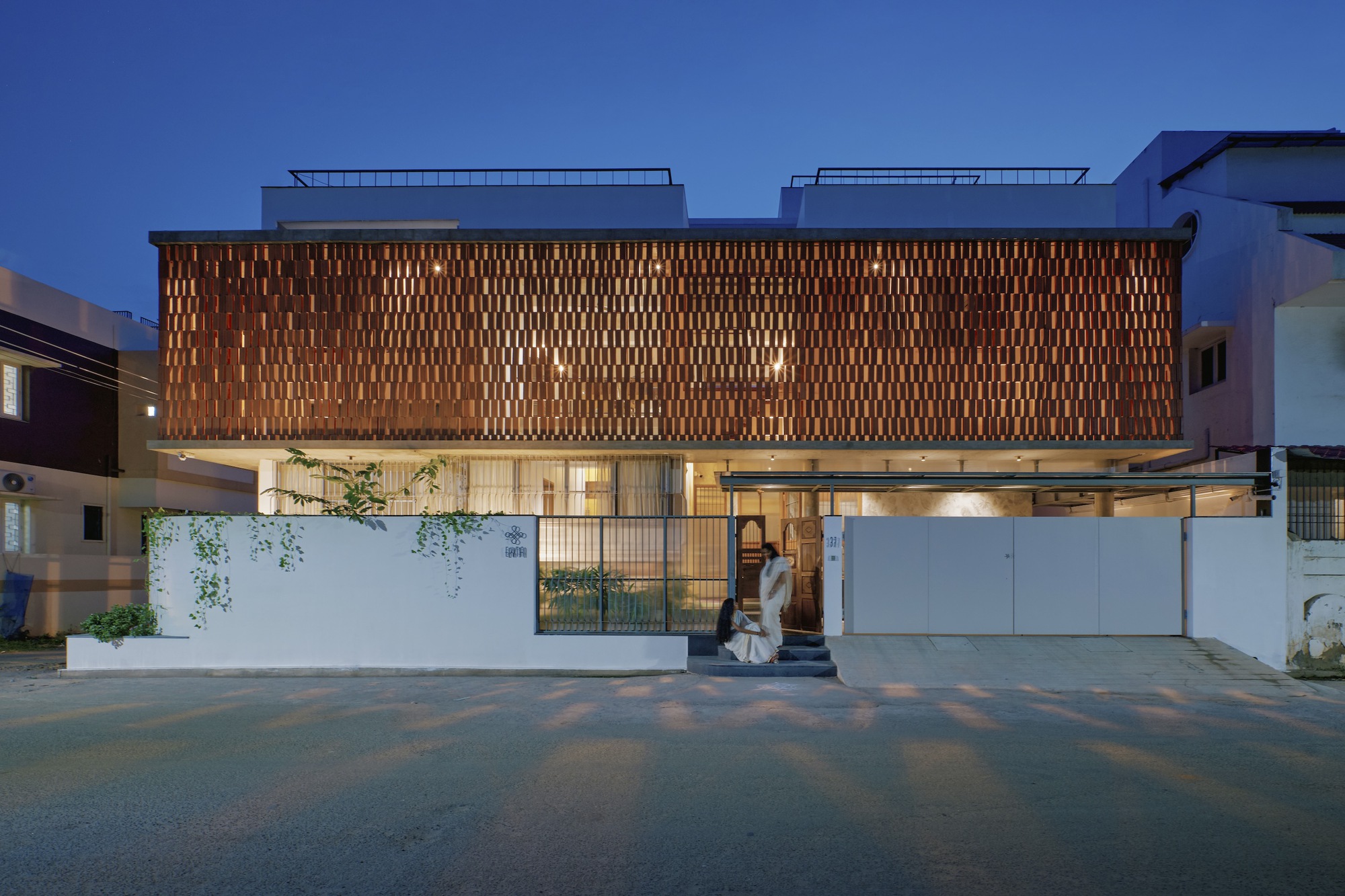 两种现实之屋丨印度本地治里丨STO.M.P-30