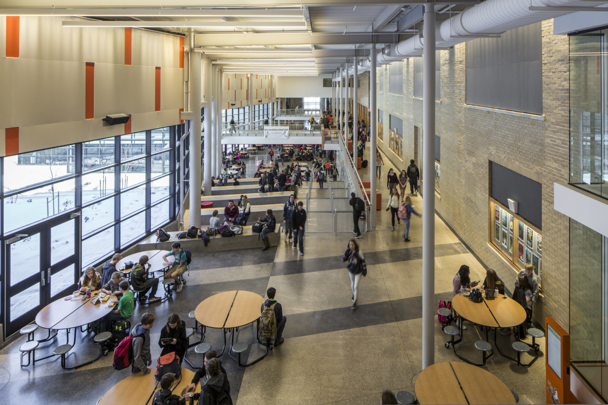 Wyoming 中学百年老校翻新，21 世纪学习环境助力学生成长-24