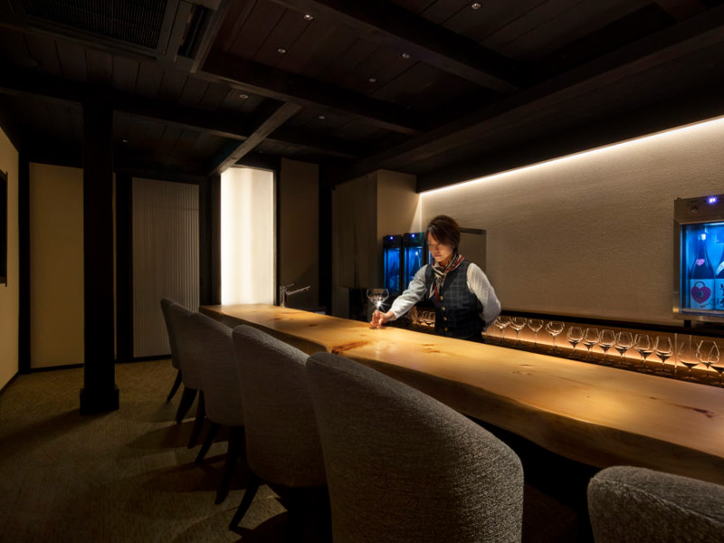 古民家改築日本酒バー＆ワインバー【wine＆sake ZON.masu】の店舗デザイン｜株式会社TO｜名古屋の店舗・建築デザイン設計事務所の施工事例-10