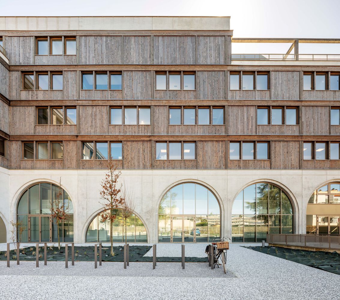 法国 Saragosse 社区 Laherrère 中心丨CoBe(主建筑师)和 WEEK(联合承包商)-5