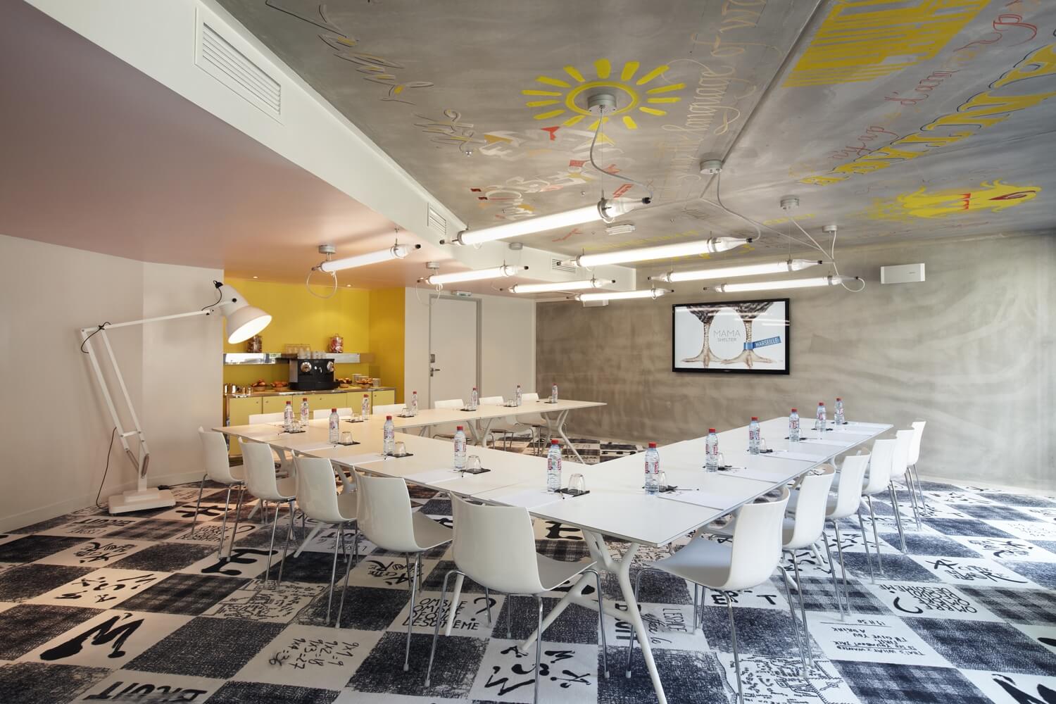 MAMA SHELTER, MARSEILLE  Philippe Starck-9