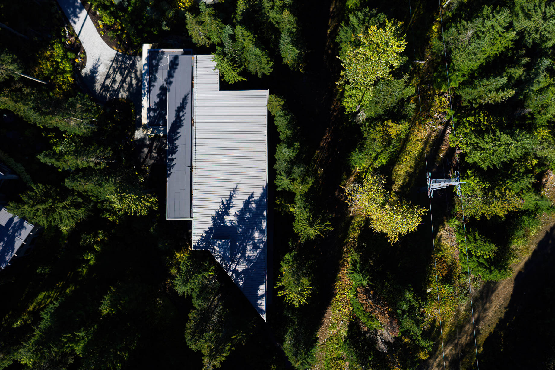 Trail’s Edge 宫殿式豪华滑雪小屋住宅丨加拿大丨Openspace Architecture-9