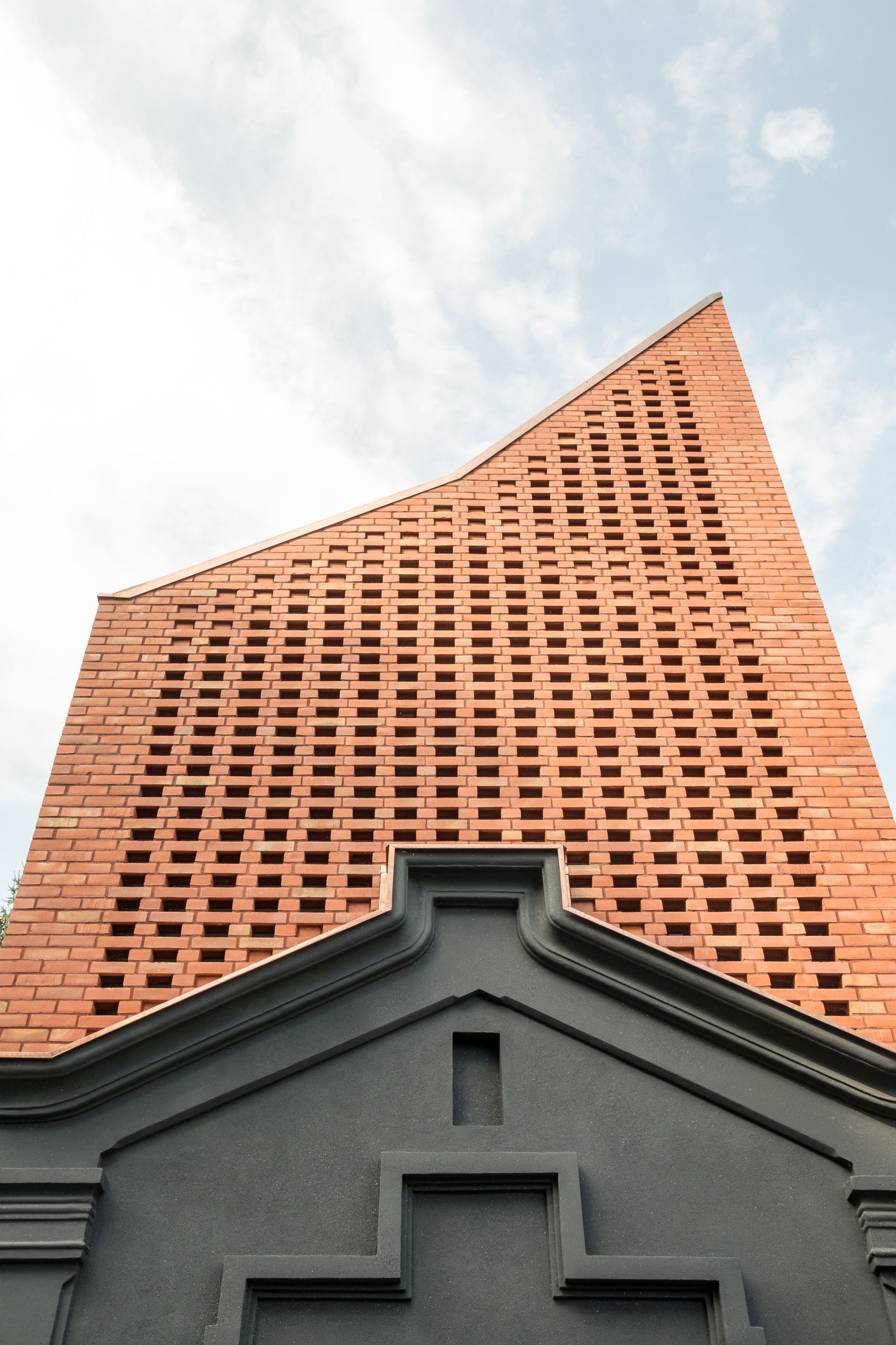 路德教会殡仪馆礼拜堂丨罗马尼亚克卢日纳波卡丨TEKTUM-35