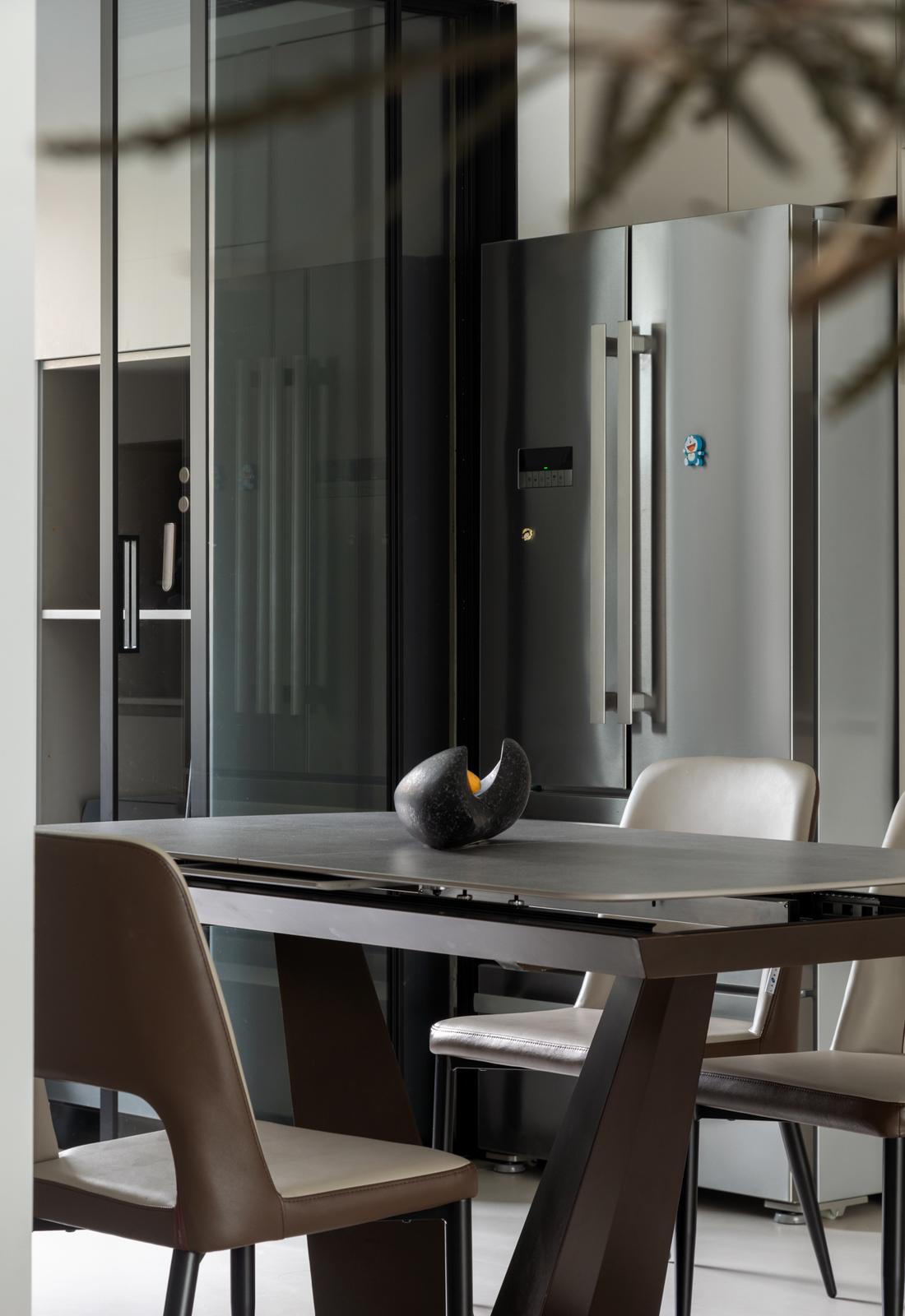 现代简约三居室-16