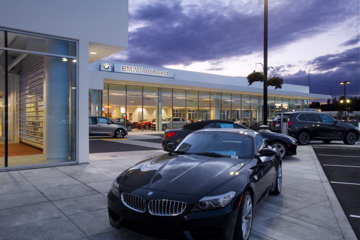 宝马西北店焕新升级，打造舒适购车环境-9