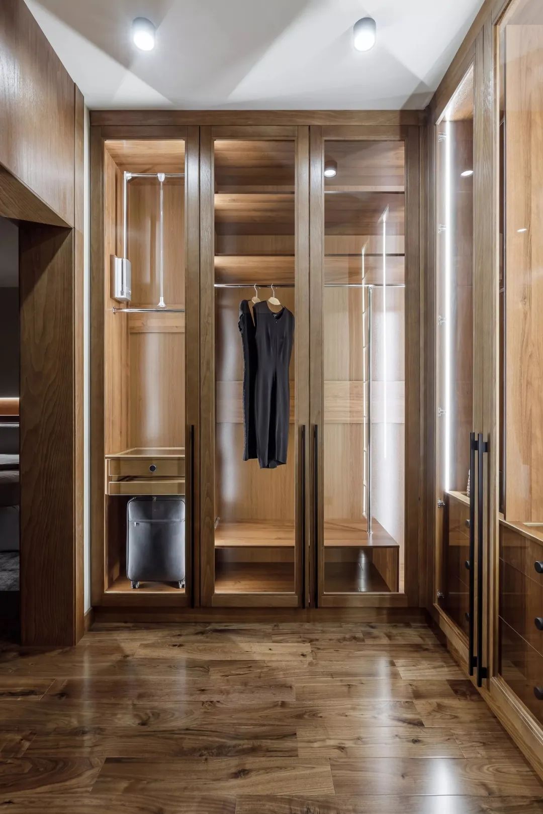 176㎡山景城市住宅丨Zalina Thazeplova-19