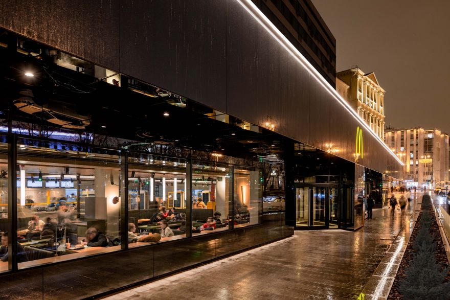 莫斯科普希金广场麦当劳翻新项目丨俄罗斯莫斯科丨Landini Associates-17