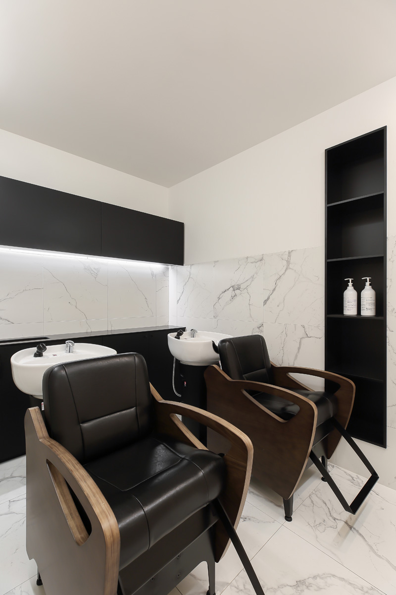 现代简约 36 平美容室设计 打造金色与白色的精致空间-26